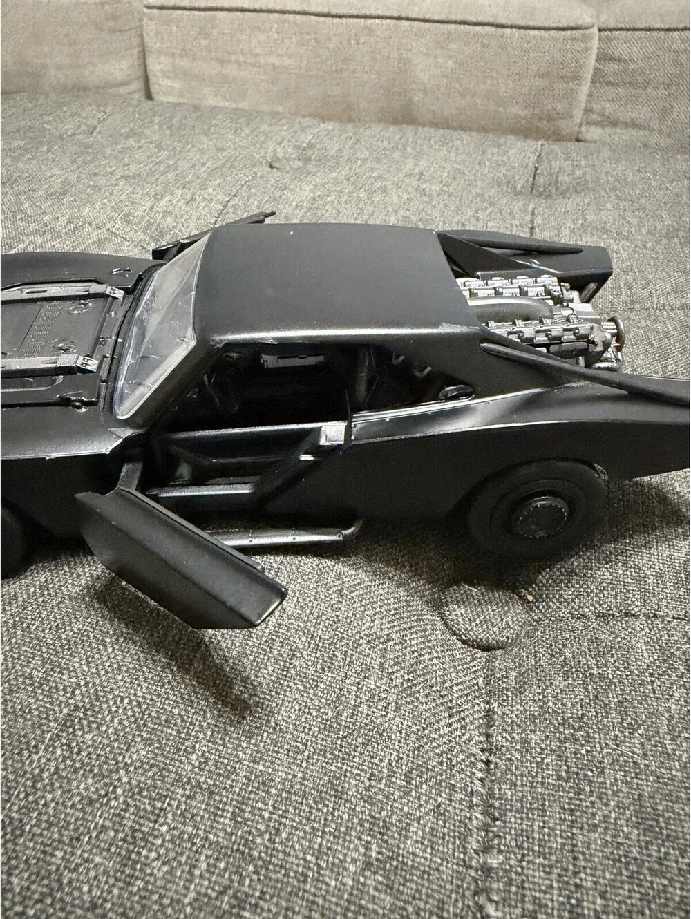 Jada Toys Batman Batmobile 1:24 Diecast Model 32731 2022